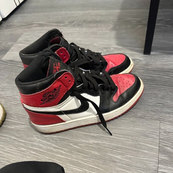 Air Jordan 1 Bred Toe OG - Picture 2 of 4